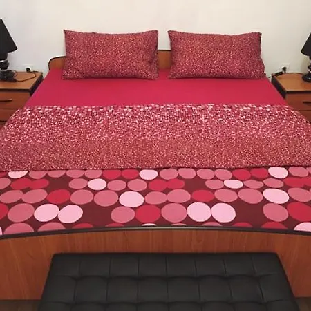 فيلة Roza أوماغ