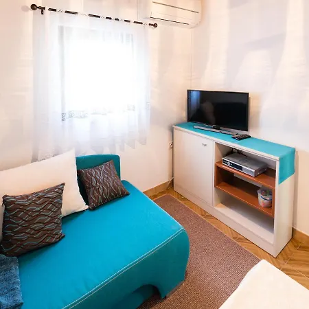 Roza Villa *
