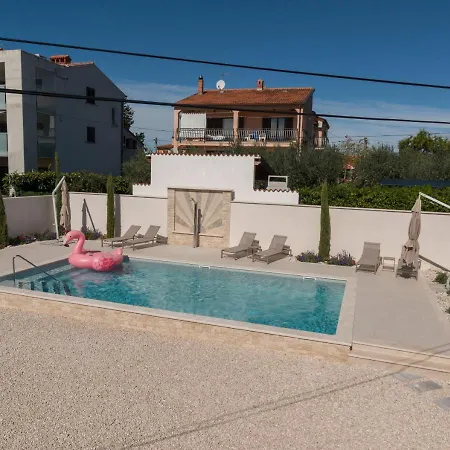 Roza Villa