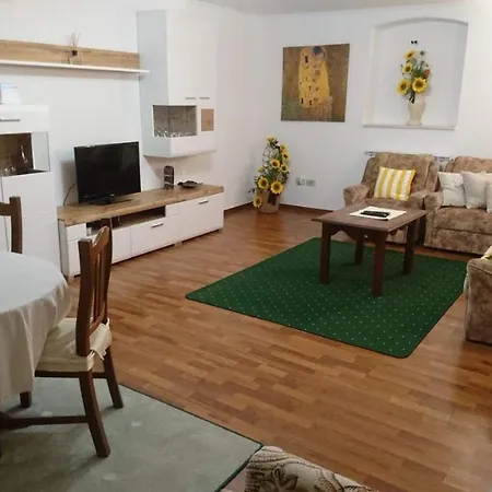 Roza Villa